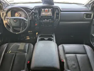 Nissan Titan 2022 4x4 PRO-4X 4dr Crew Cab 5.6 ft. SB