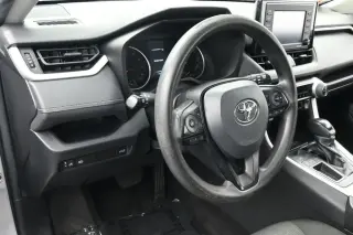 Toyota RAV4 2022 XLE 4dr SUV