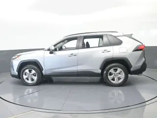 Toyota RAV4 2022 XLE 4dr SUV