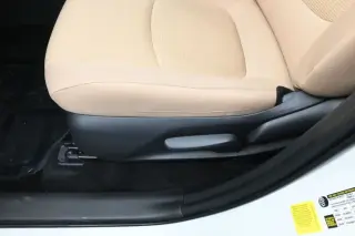 Toyota RAV4 2025 LE 4dr SUV