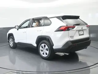 Toyota RAV4 2025 LE 4dr SUV