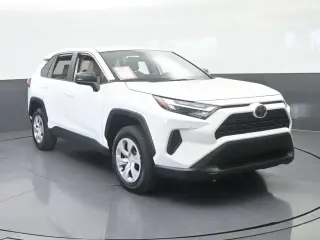 Toyota RAV4 2025 LE 4dr SUV