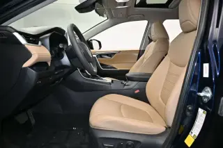 Toyota RAV4 2025 XLE Premium 4dr SUV