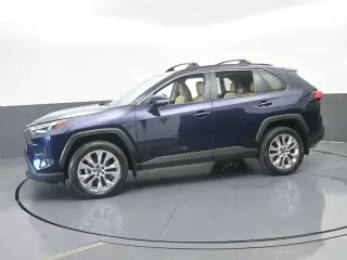 Toyota RAV4 2025 XLE Premium 4dr SUV