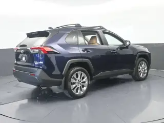 Toyota RAV4 2025 XLE Premium 4dr SUV