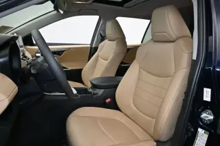Toyota RAV4 2025 XLE Premium 4dr SUV