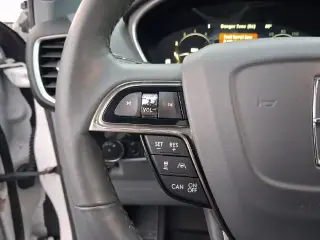 Lincoln Nautilus 2019 AWD Reserve 4dr SUV