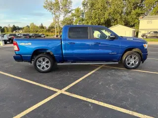 Ram 1500 2019 4x4 Big Horn 4dr Crew Cab 5.6 ft. SB Pickup