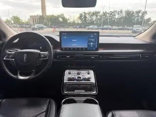 Lincoln Nautilus 2023 AWD Reserve 4dr SUV