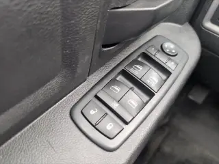 Ram 1500 2016 4x4 Tradesman Cabina Doble 5.5 pies SB Camioneta