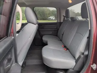 Ram 1500 2016 4x4 Tradesman Cabina Doble 5.5 pies SB Camioneta