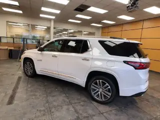 Chevrolet Traverse 2023 4x4 High Country 4dr SUV