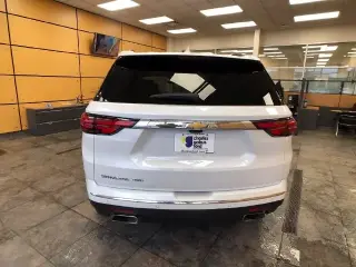 Chevrolet Traverse 2023 4x4 High Country 4dr SUV