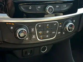 Chevrolet Traverse 2019 4x4 Premier 4dr SUV