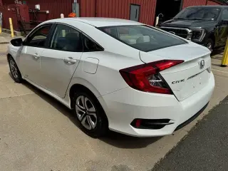Honda Civic 2018 LX 4 puertas Sedán CVT