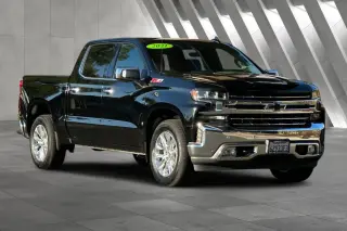 Chevrolet Silverado 1500 2021 4x4 LTZ 4 puertas Crew Cab 5.8 pies. Cabina corta