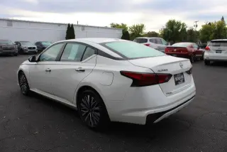 Nissan Altima 2025 2.5 SV 4dr Sedán