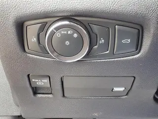 Lincoln Continental 2017 tracción en las cuatro ruedas Premiere 4d Sedán