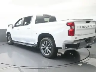 Chevrolet Silverado 1500 2024 4x2 LT 4dr Crew Cab 5.8 ft. SB