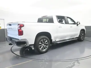 Chevrolet Silverado 1500 2024 4x2 LT 4dr Crew Cab 5.8 ft. SB