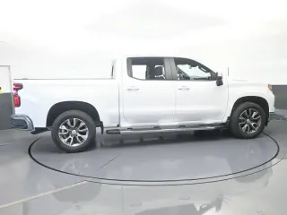 Chevrolet Silverado 1500 2024 4x2 LT 4dr Crew Cab 5.8 ft. SB