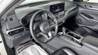 Nissan Altima del 2024