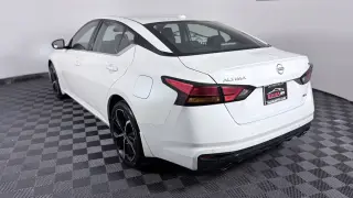 Nissan Altima del 2024