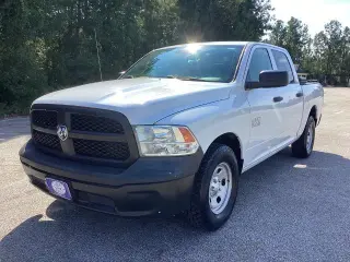 Ram 1500 2018 4x2 Express 4dr Crew Cab 5.5 ft. SB Pickup