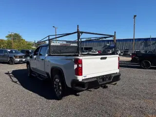 Chevrolet Silverado 2500HD 2023 4x4 Personalizado 4dr Cabina de Tripulación SB