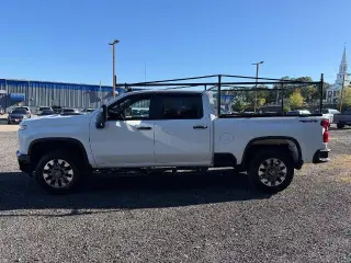 Chevrolet Silverado 2500HD 2023 4x4 Personalizado 4dr Cabina de Tripulación SB