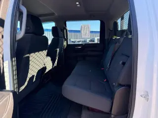 Chevrolet Silverado 2500HD 2023 4x4 Personalizado 4dr Cabina de Tripulación SB