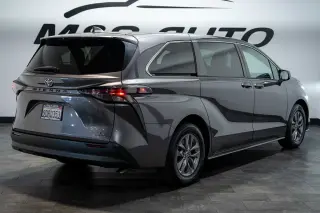 2023 Toyota Sienna