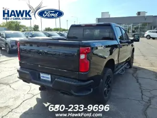 Chevrolet Silverado 1500 2021 4x4 LT Trail Boss 4 puertas Crew Cab 1.77 m