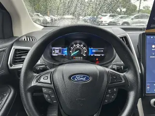 Ford Edge 2024 con tracción en las fouraz SE de 4 puertas SUV