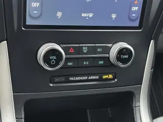 Ford Edge 2024 con tracción en las fouraz SE de 4 puertas SUV