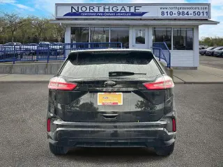 Ford Edge 2024 con tracción en las fouraz SE de 4 puertas SUV