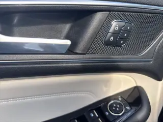 Ford Edge 2017 AWD Titanium 4dr Crossover