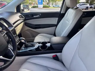 Ford Edge 2017 AWD Titanium 4dr Crossover