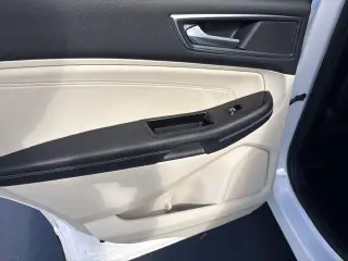 Ford Edge 2017 AWD Titanium 4dr Crossover