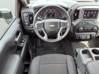 Chevrolet Silverado 2500HD 2022 4x4 Custom 4dr Crew Cab SB