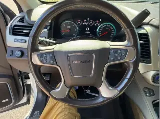 GMC Yukon 2018 4x4 Denali 4dr SUV