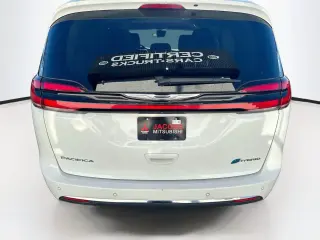 Chrysler Pacifica Híbrido enchufable 2024 Select 4dr Mini-Van