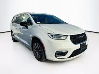 Chrysler Pacifica Híbrido enchufable 2024 Select 4dr Mini-Van