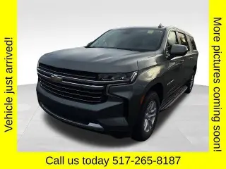 Chevrolet Suburban 2023 4x4 LT 4dr SUV