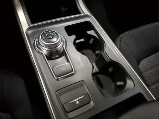 Ford Edge 2022 AWD SE 4dr Crossover