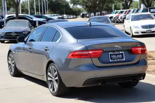 2018 Jaguar XE