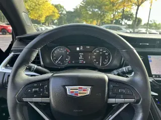 Cadillac XT6 2023 4x4 de lujo de la categoría de lujo 4 puertas SUV