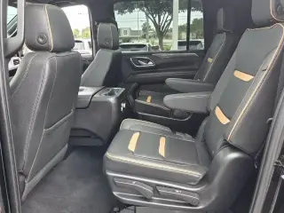 GMC Yukon XL 2022 4x4 AT4 4dr SUV