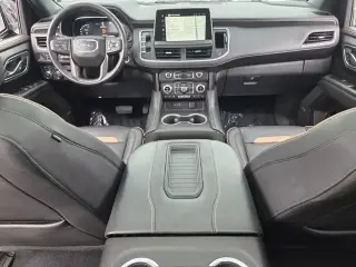 GMC Yukon XL 2022 4x4 AT4 4dr SUV