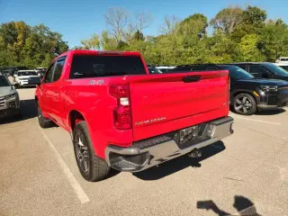 Chevrolet Silverado 1500 2023 4x4 LT 4dr Crew Cab 5.8 ft. SB w/2FL
